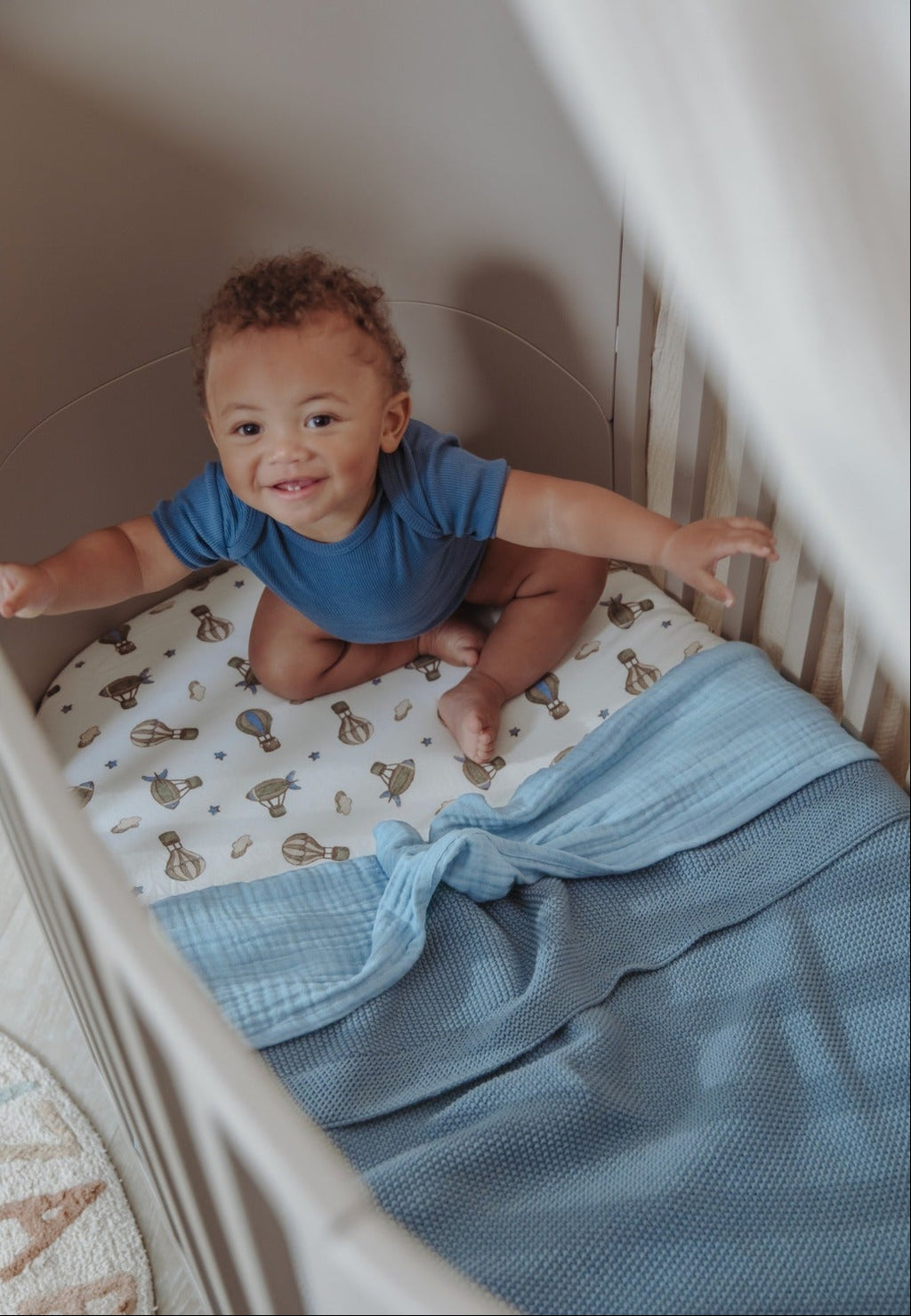 Wiegdeken gebreid reliëf