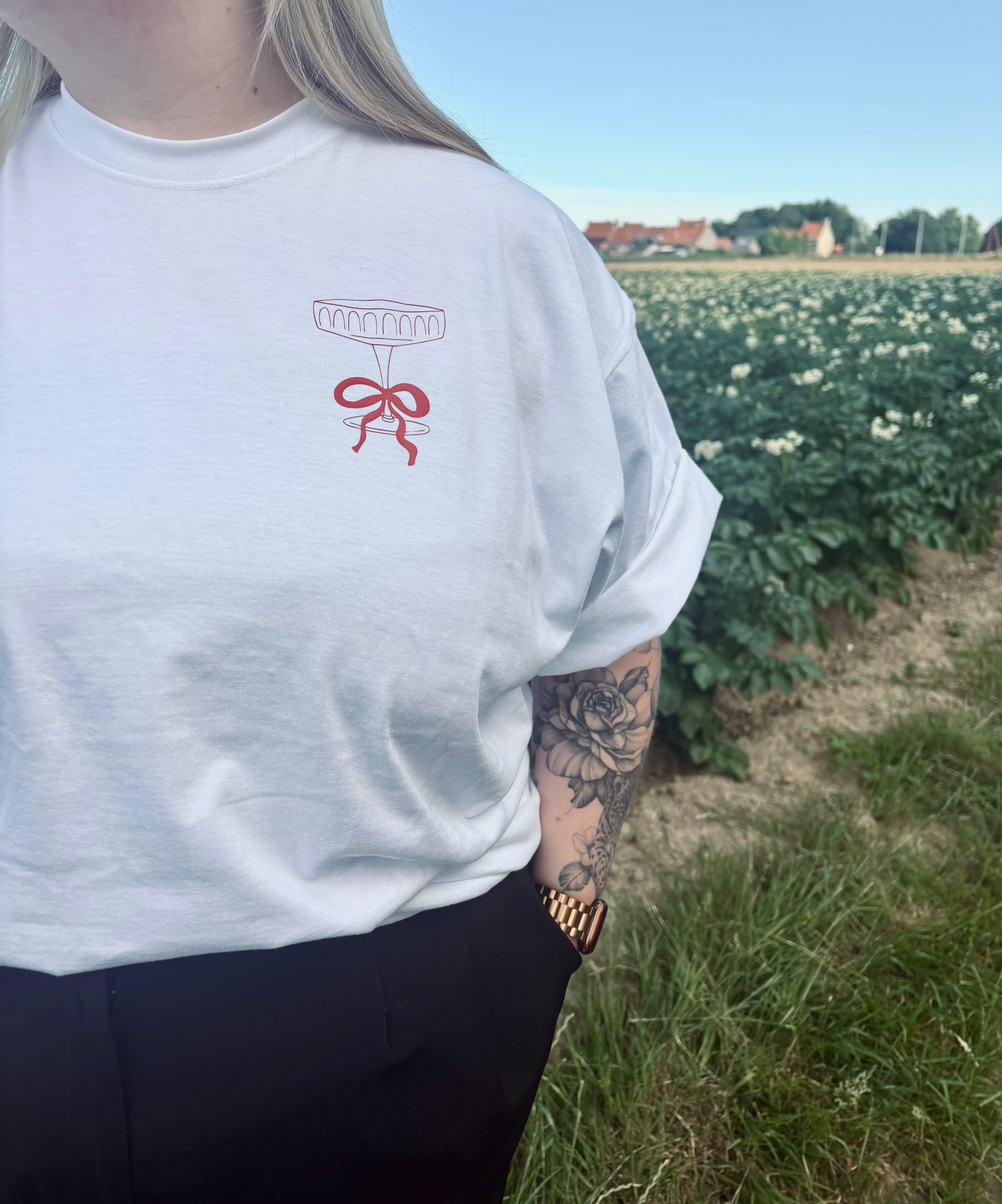 T-shirt the love club