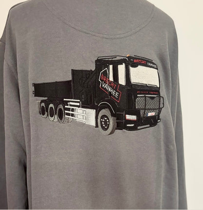 Trui met voertuig geborduurd